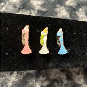 Set of 3 vintage pins